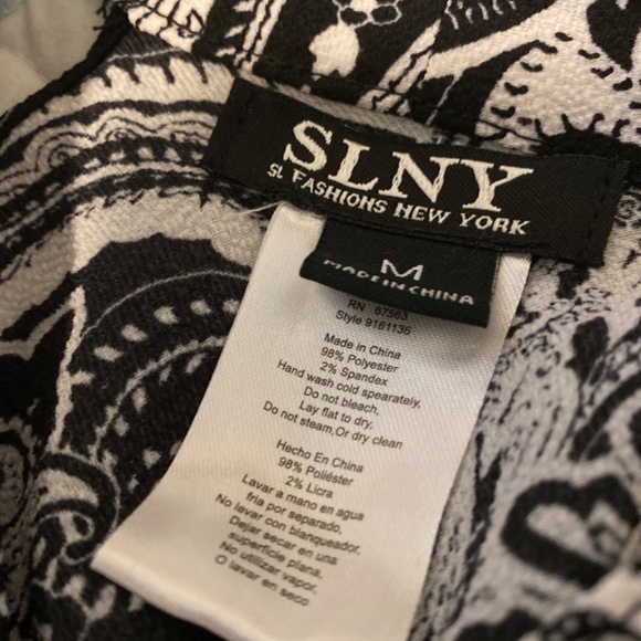 Women’s Dress - Picture 2 of 2